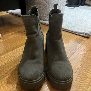 Grey/Green Lug Sol Booties